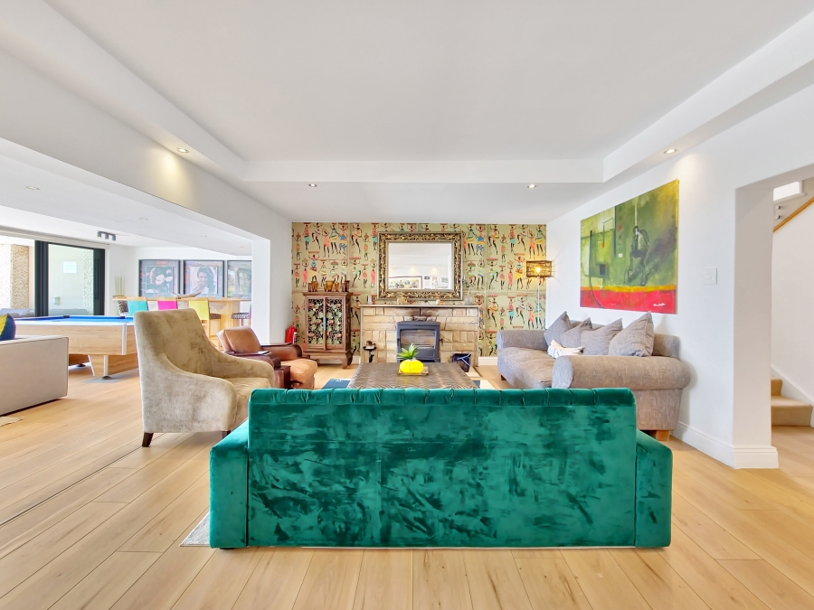 To Let 7 Bedroom Property for Rent in Camps Bay Western Cape